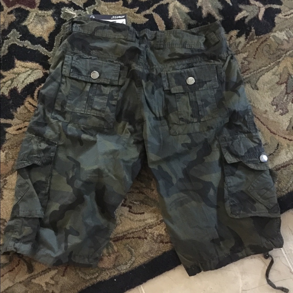 Cargo Shorts - Picture 3 of 3